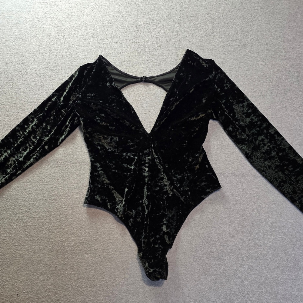 Victoria's Secret Crushed Velvet Teddy Bodysuit Womens M Black Lingerie Sexy